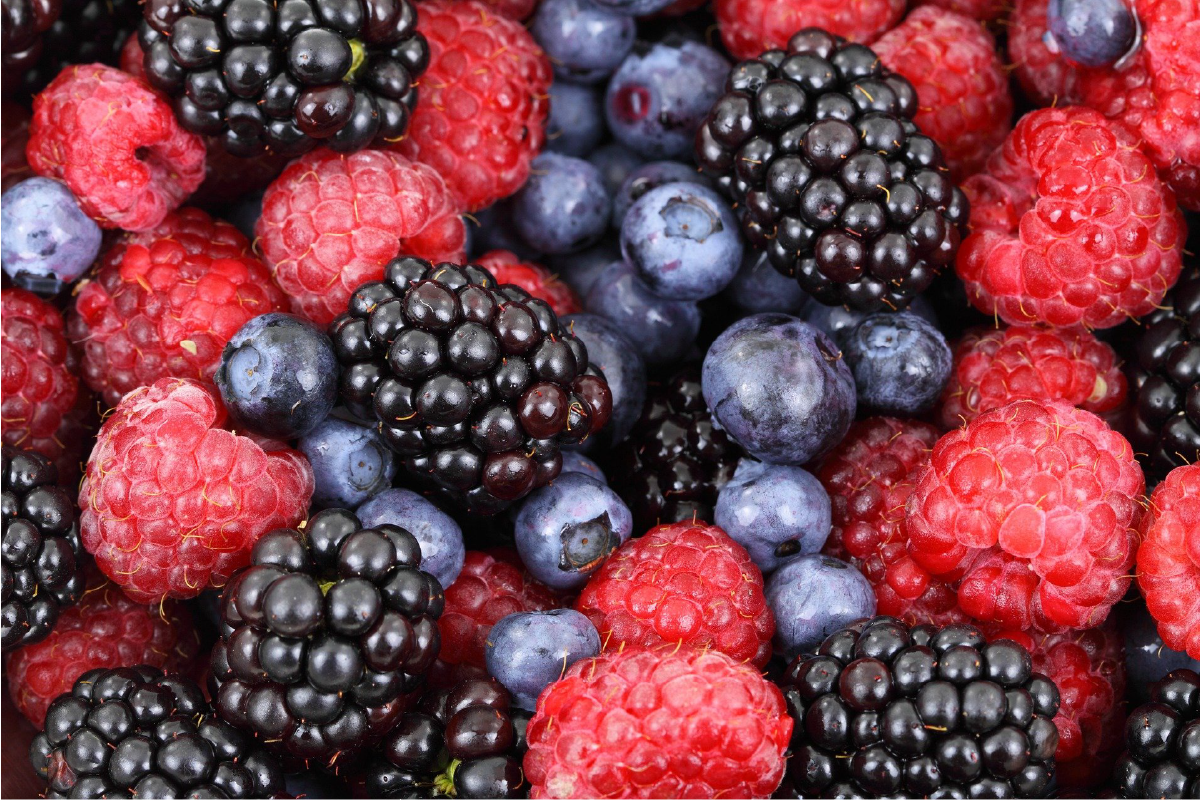 Photo of fresh berries at a Farmer's Market