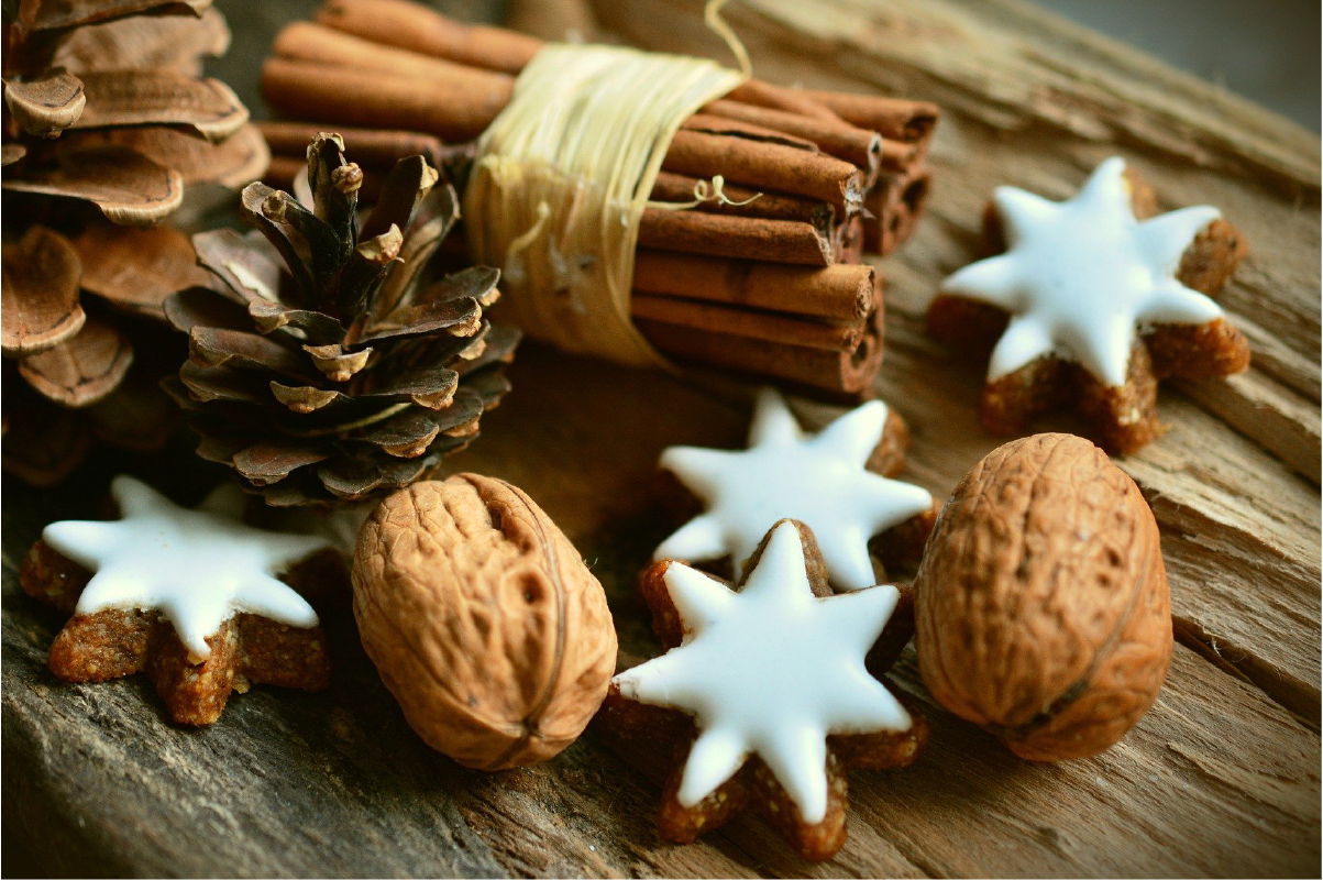 Photo of cookies for a luxury cafe, Cafe Lux