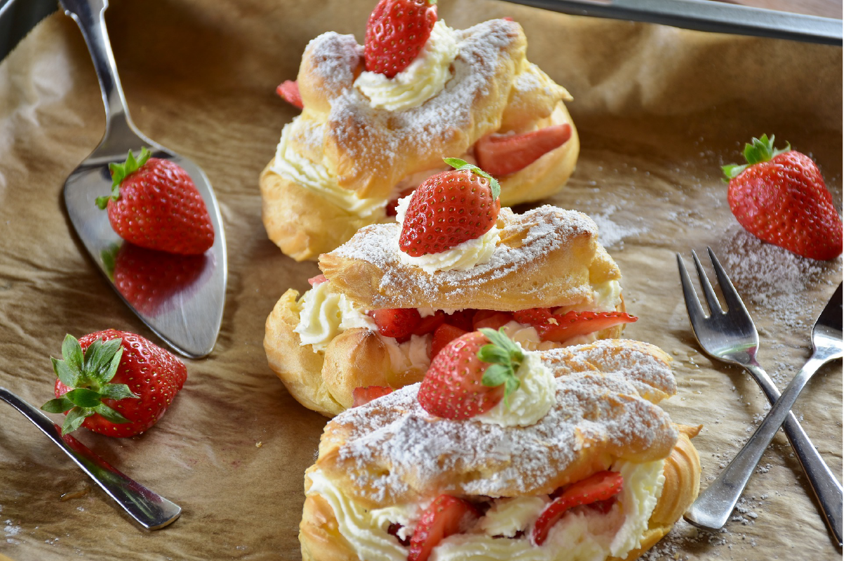 Photo of eclairs for a luxury cafe, Cafe Lux